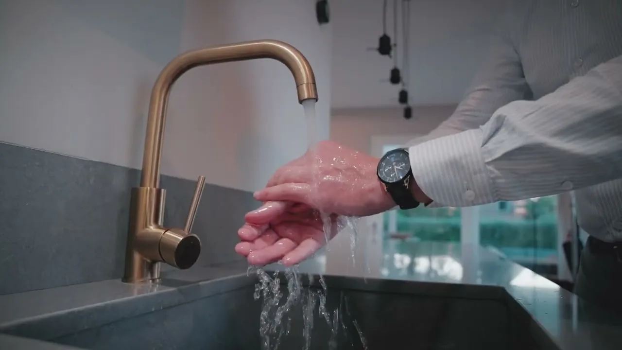 Video: So nimmst du deine Probe für den Mikrobiom-Test ab