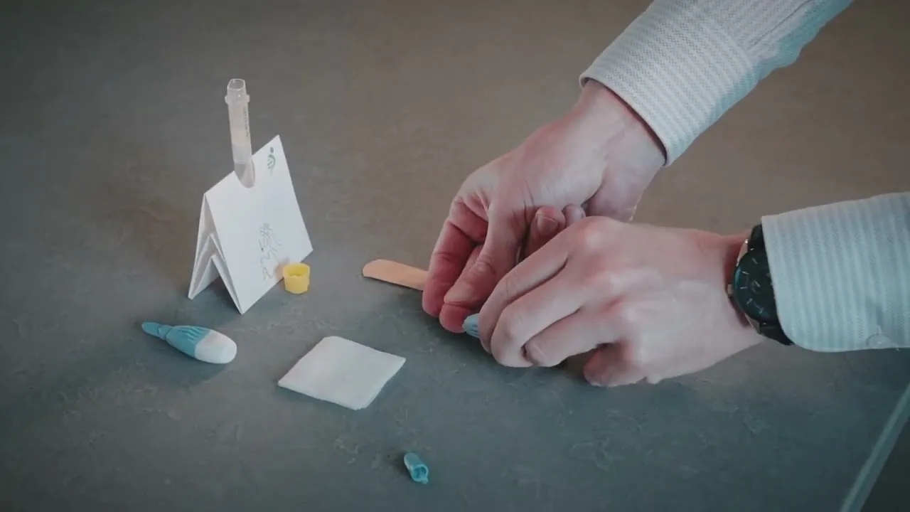 Video: So nimmst du deine Blutprobe zu Hause ab